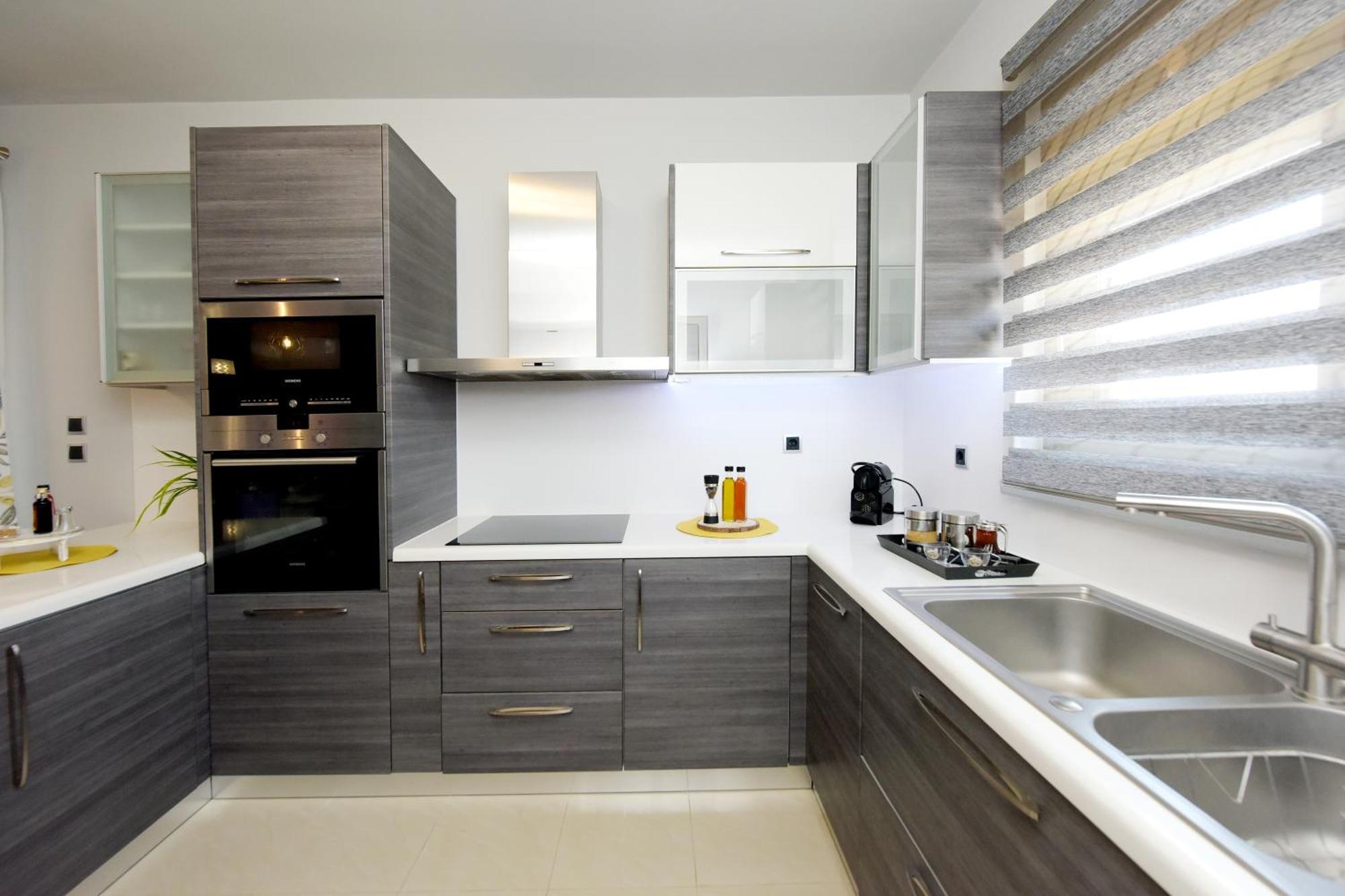 Theros Lux Apartment Embonas
