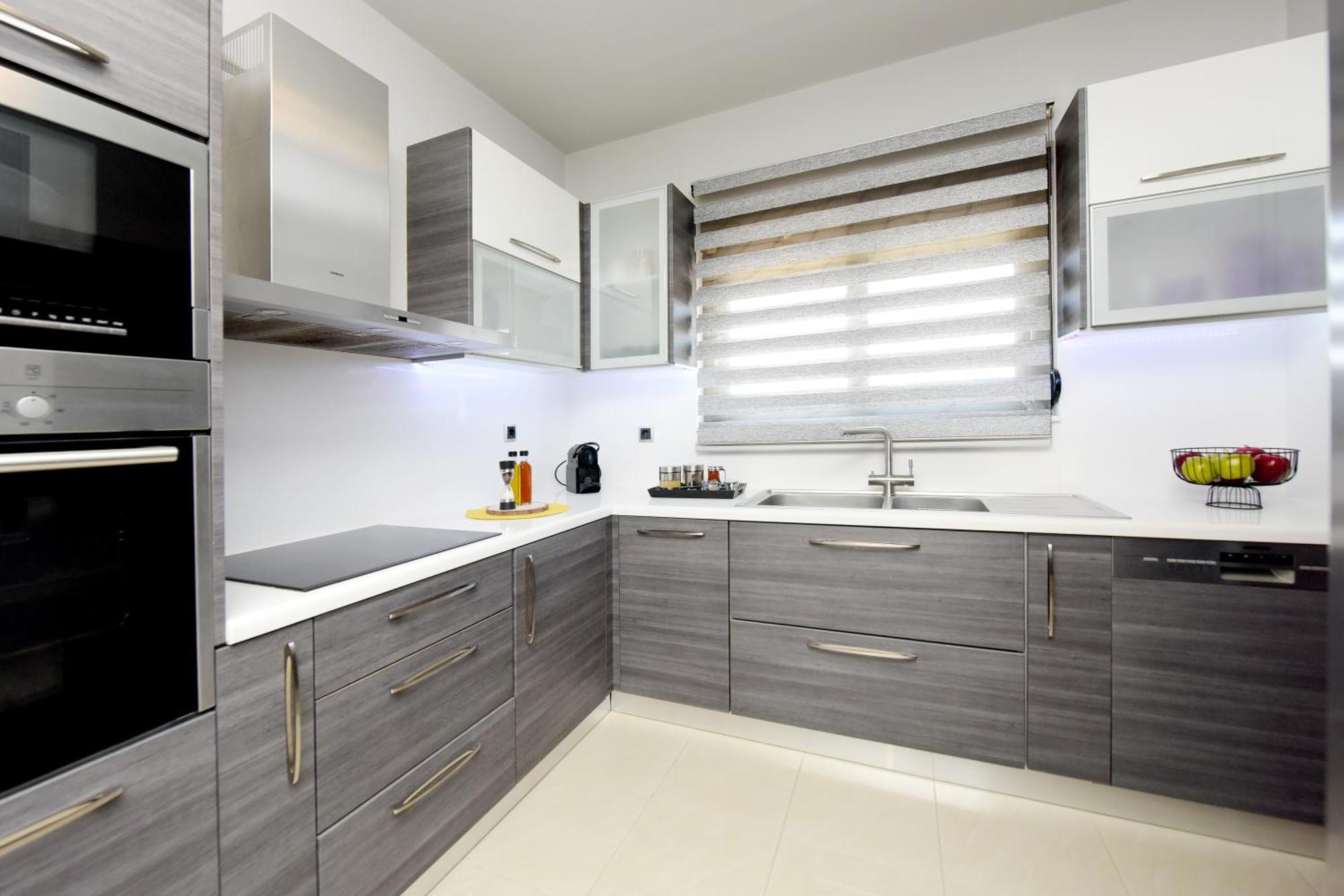 Apartment Theros Lux *